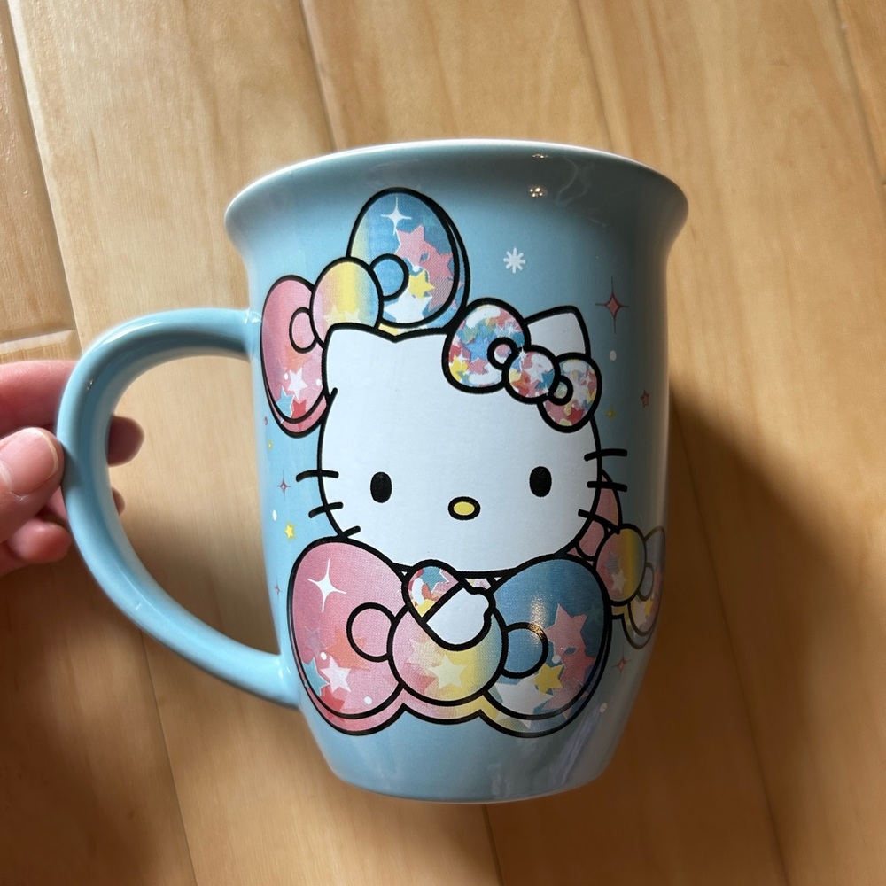 Hello Kitty Mug - Picture 3 of 3